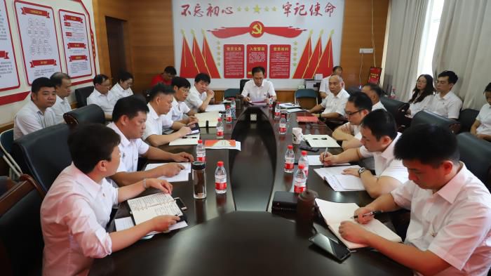 7典范事例剖析会现场。。。。。。。。谭龙 摄700.JPG