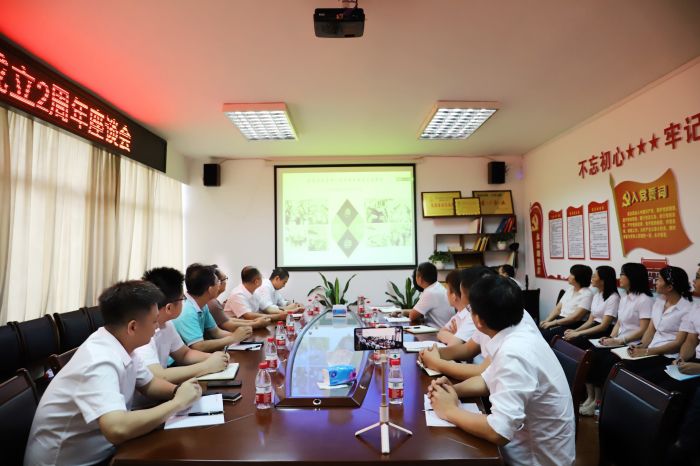 19聚会现场。。。。。杨钰 摄_副本.jpg