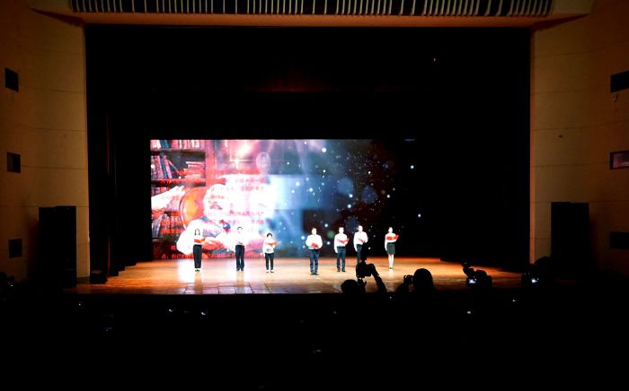 59朗诵演出。。。。。。谢微旋 摄.jpg