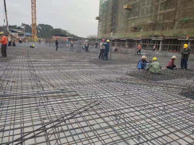 项目施工现场。。。。。。罗超 摄.jpg