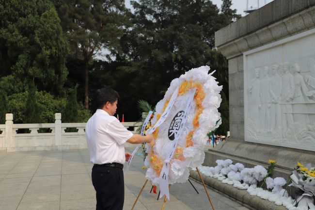 整理挽联。。。。。。杨钰 摄（修图）.jpg