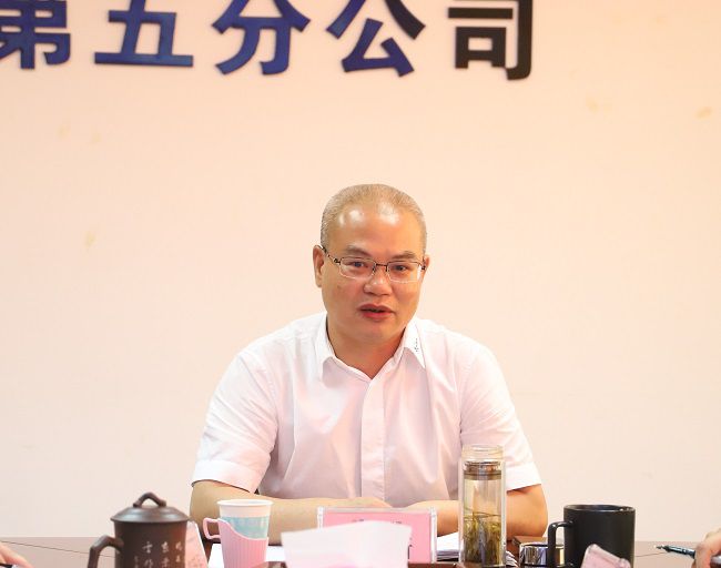 邓少新讲话。。。。。。。。杨钰 摄（修图）.jpg