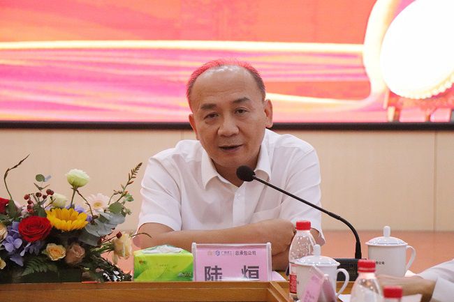 陆烜下达事情指示。。。。。。。周煜川 摄（修图）.jpg